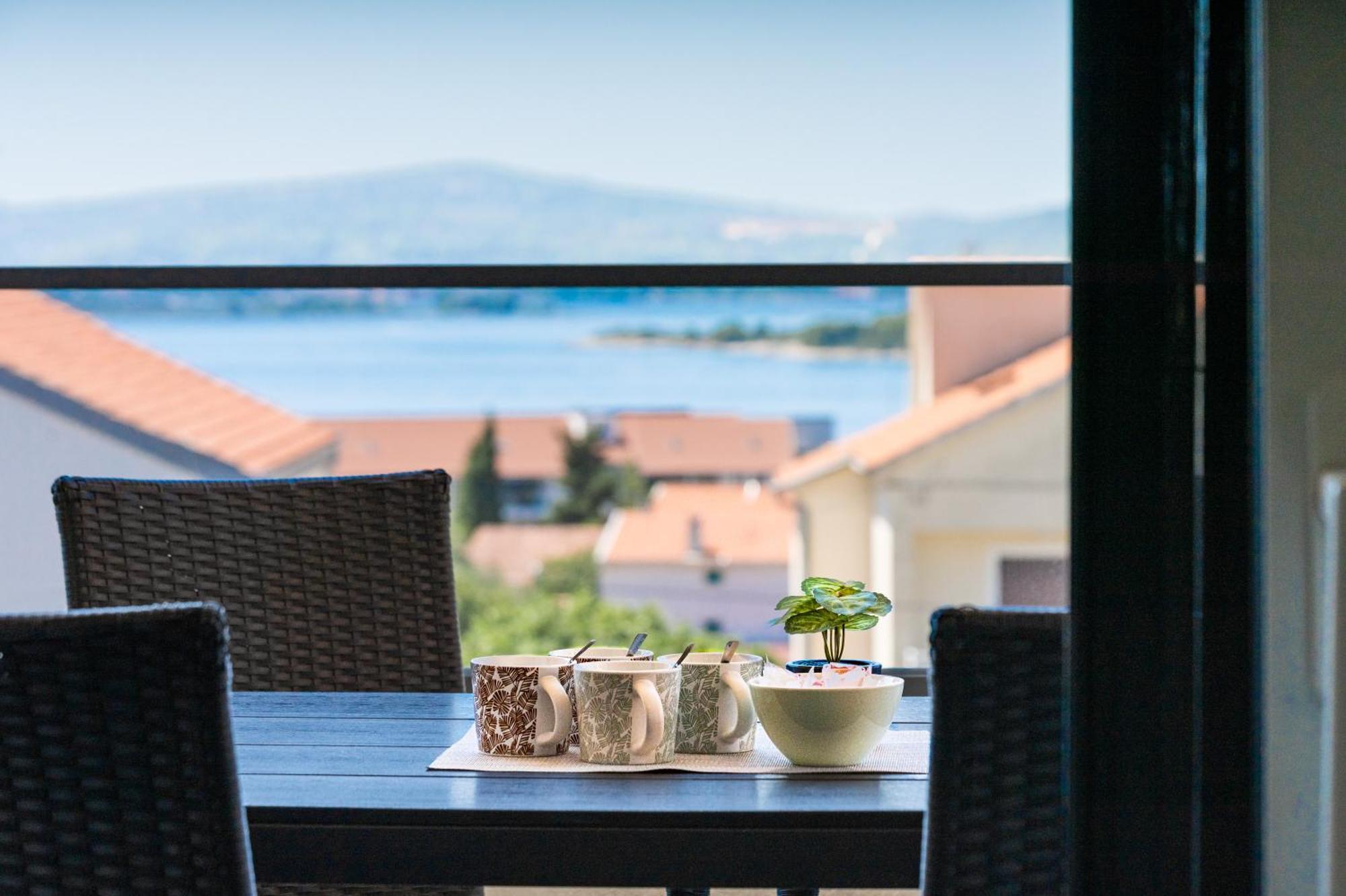 Sea Bay View Apartment - Appartement Avec Piscine Et Magnifique Vue Sur Mer Sveti Filip i Jakov Exteriör bild