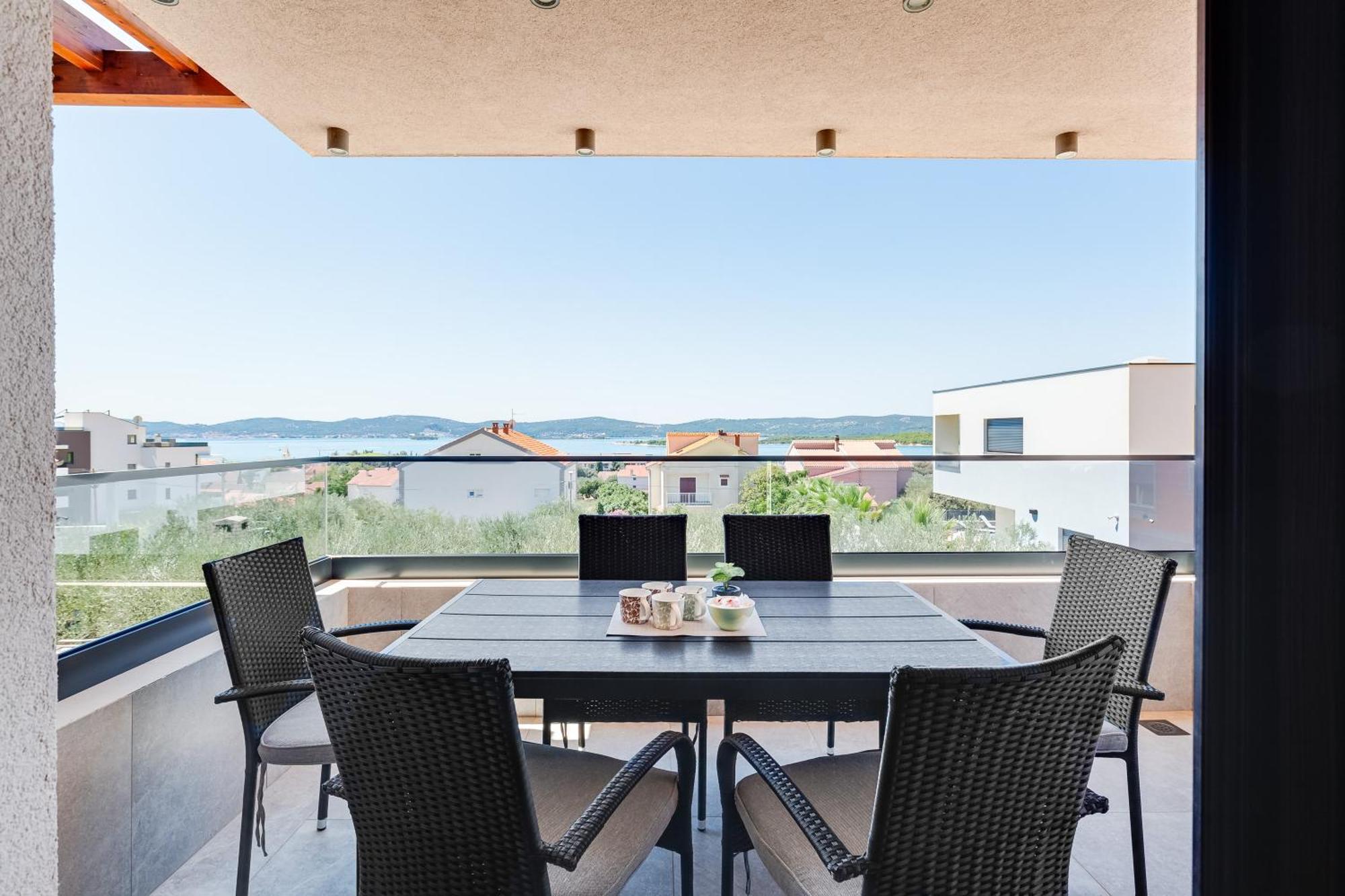 Sea Bay View Apartment - Appartement Avec Piscine Et Magnifique Vue Sur Mer Sveti Filip i Jakov Exteriör bild